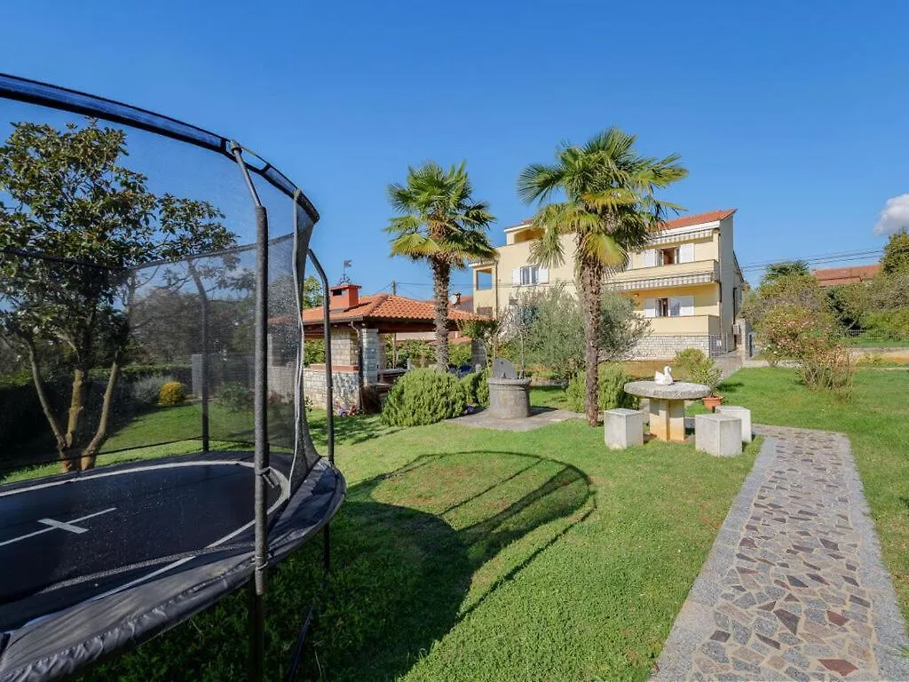 Gulic 1 Comfortable Holiday Residence Porec Croatia