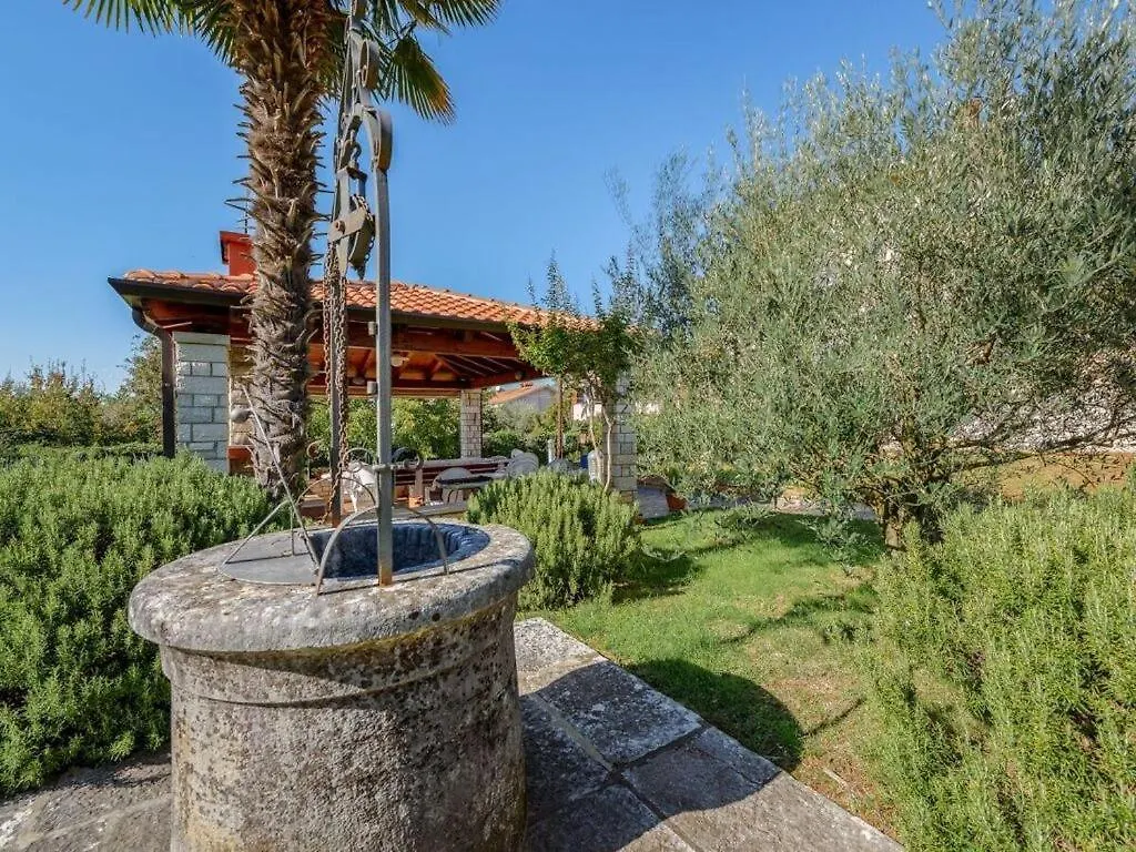 Gulic 1 Comfortable Holiday Residence Porec Holiday home