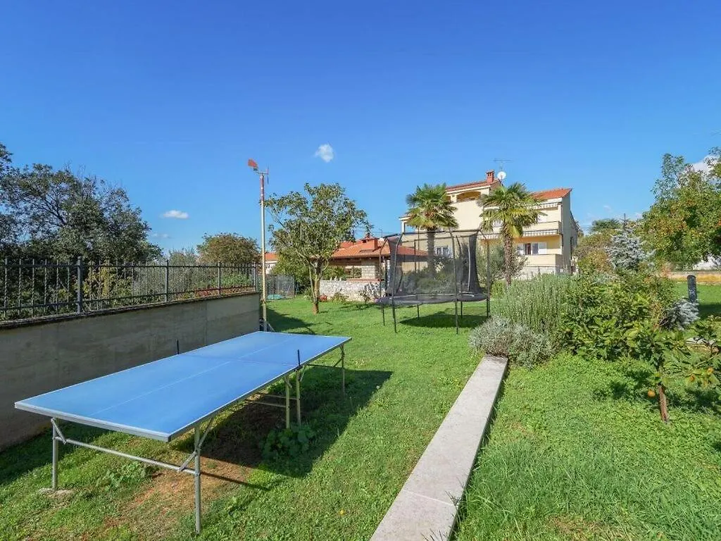 Gulic 1 Comfortable Holiday Residence Porec